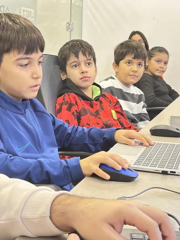 IT və Kompüter Mühəndisliyi Dərsi