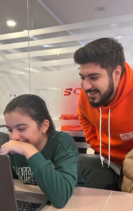 IT və Kompüter Mühəndisliyi Dərsi